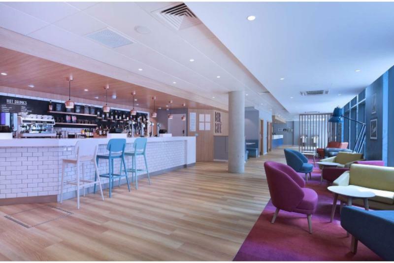 Travelodge London City Экстерьер фото